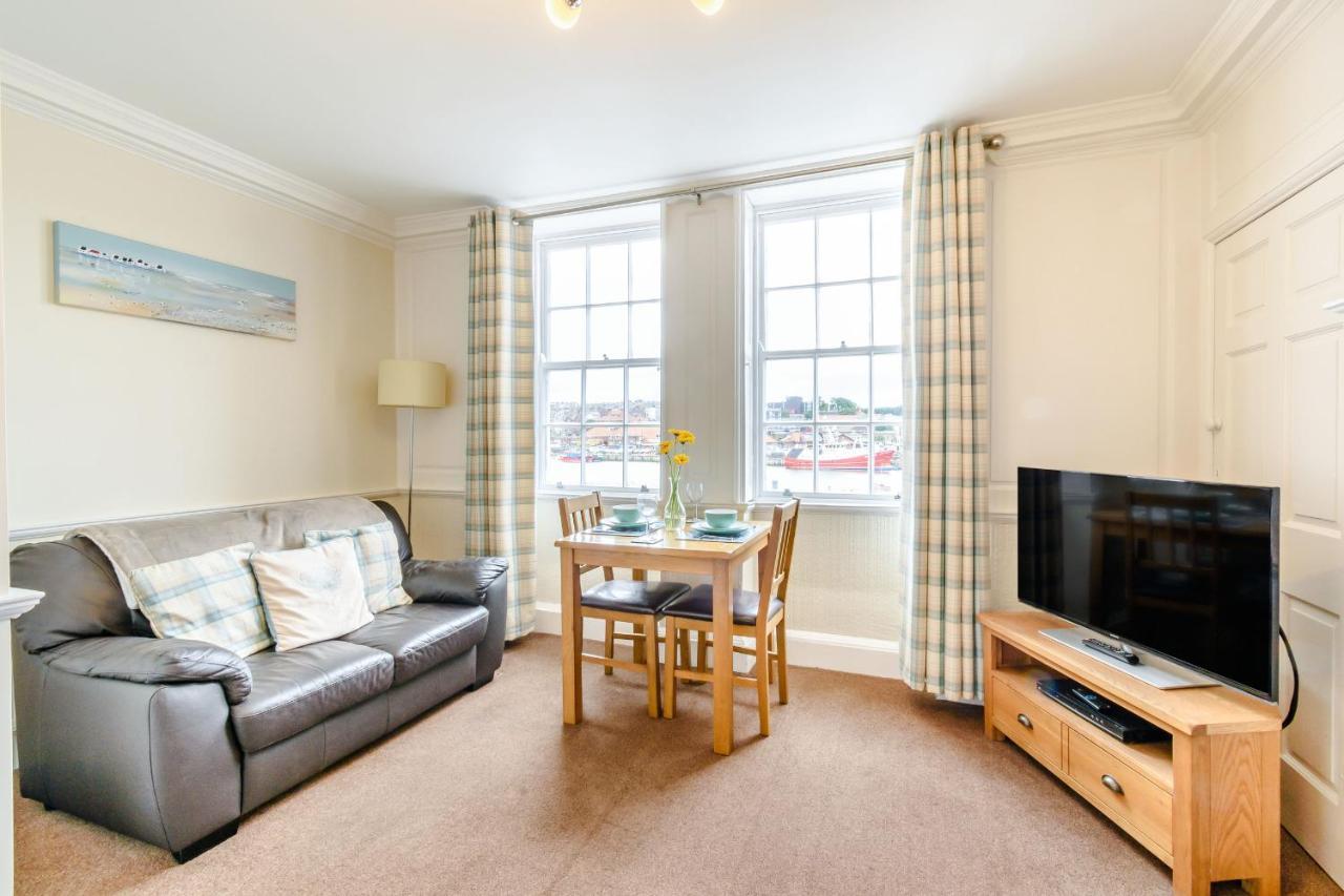 What A View At Quayside Apartment Whitby Exteriör bild