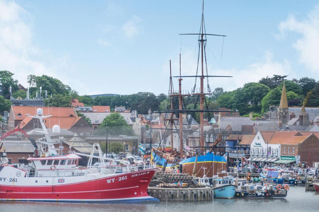 What A View At Quayside Apartment Whitby Exteriör bild