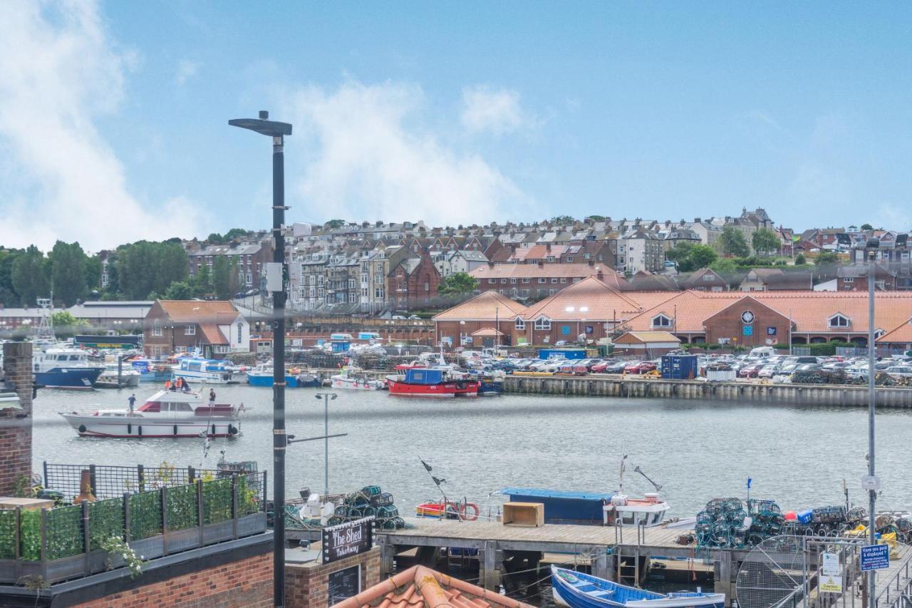 What A View At Quayside Apartment Whitby Exteriör bild